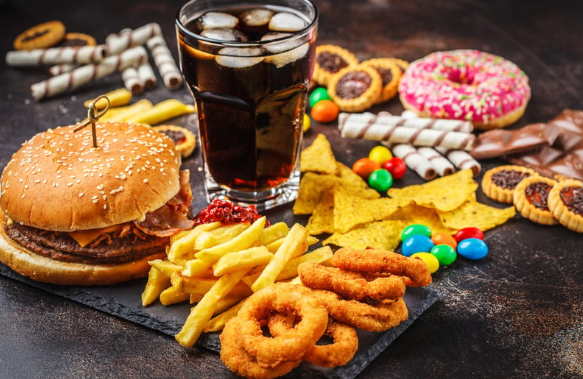 plate of junk food.png